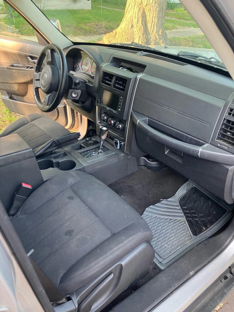 2011 Jeep Liberty Sport
