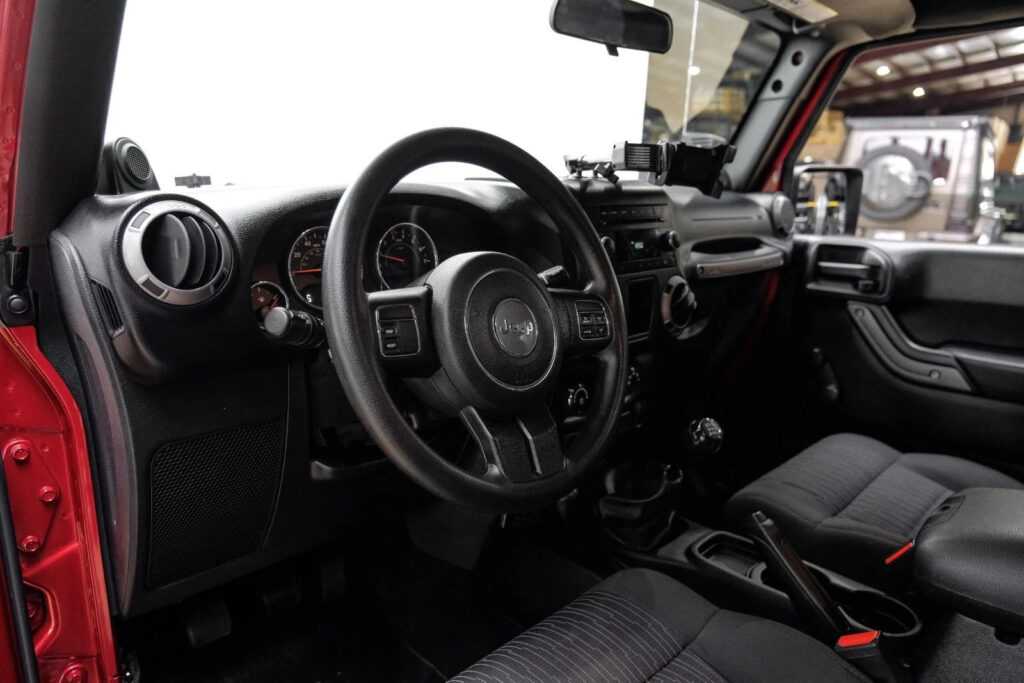 2012 Jeep Wrangler Sport 4X4 6-Speed ,lifted,soft ToP, BLK WHLS 78K