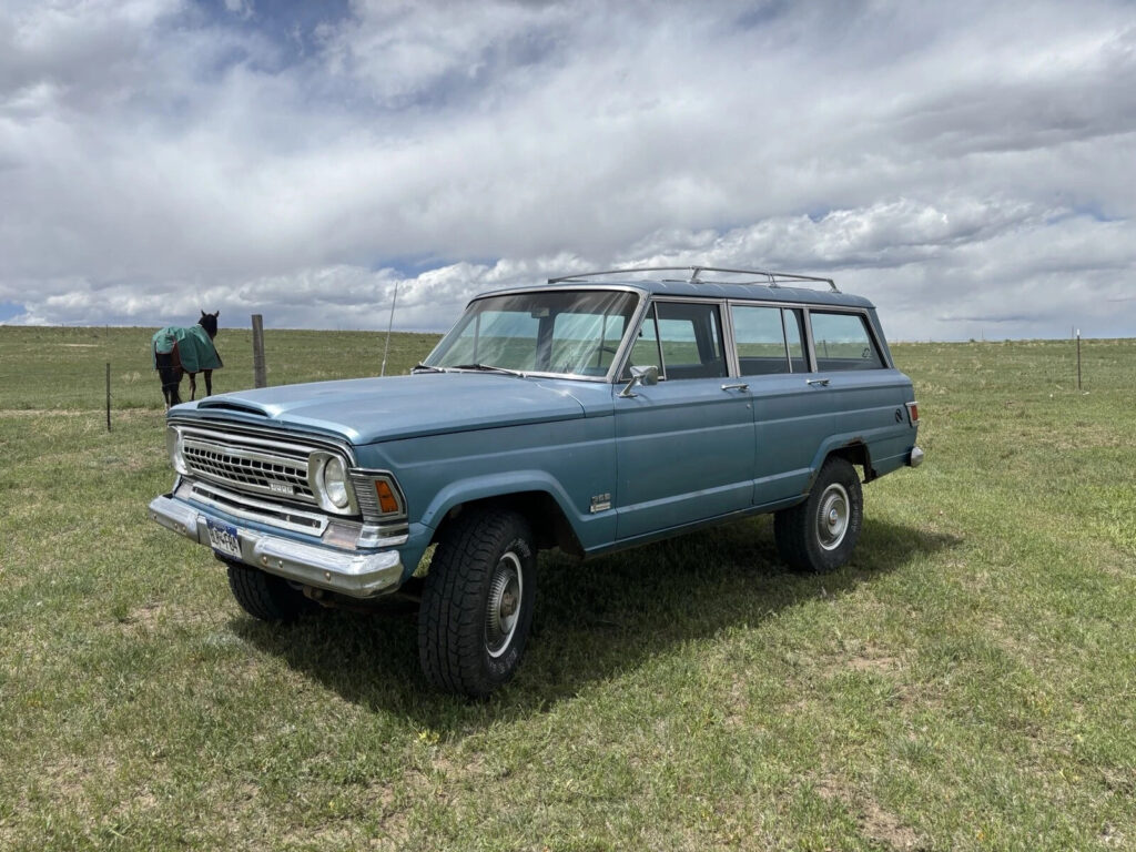 1971 Jeep Wagoneer