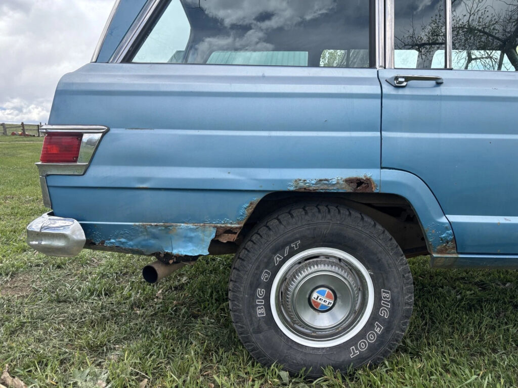 1971 Jeep Wagoneer