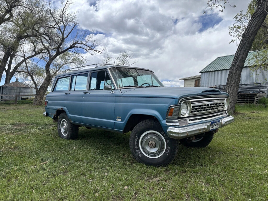 1971 Jeep Wagoneer