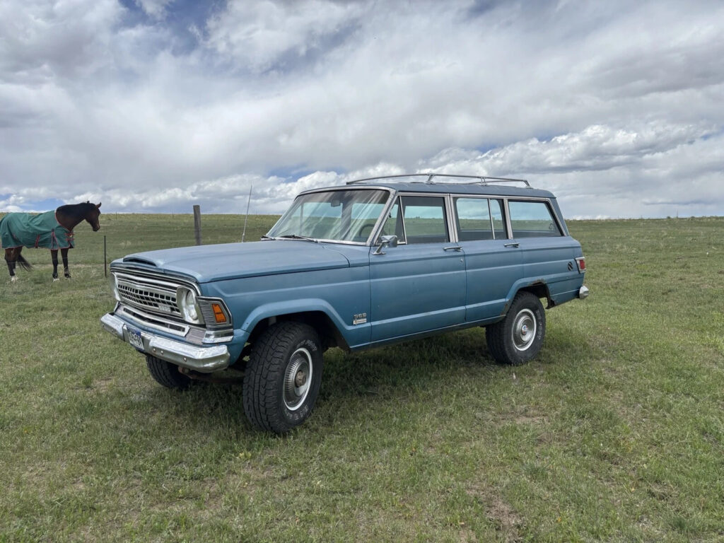 1971 Jeep Wagoneer