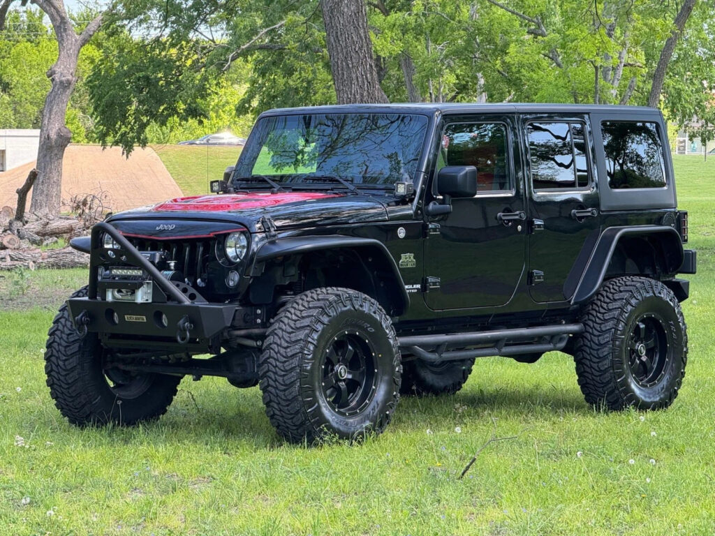 2016 Jeep Wrangler Unlimited Sport S – Black Mountain Ed