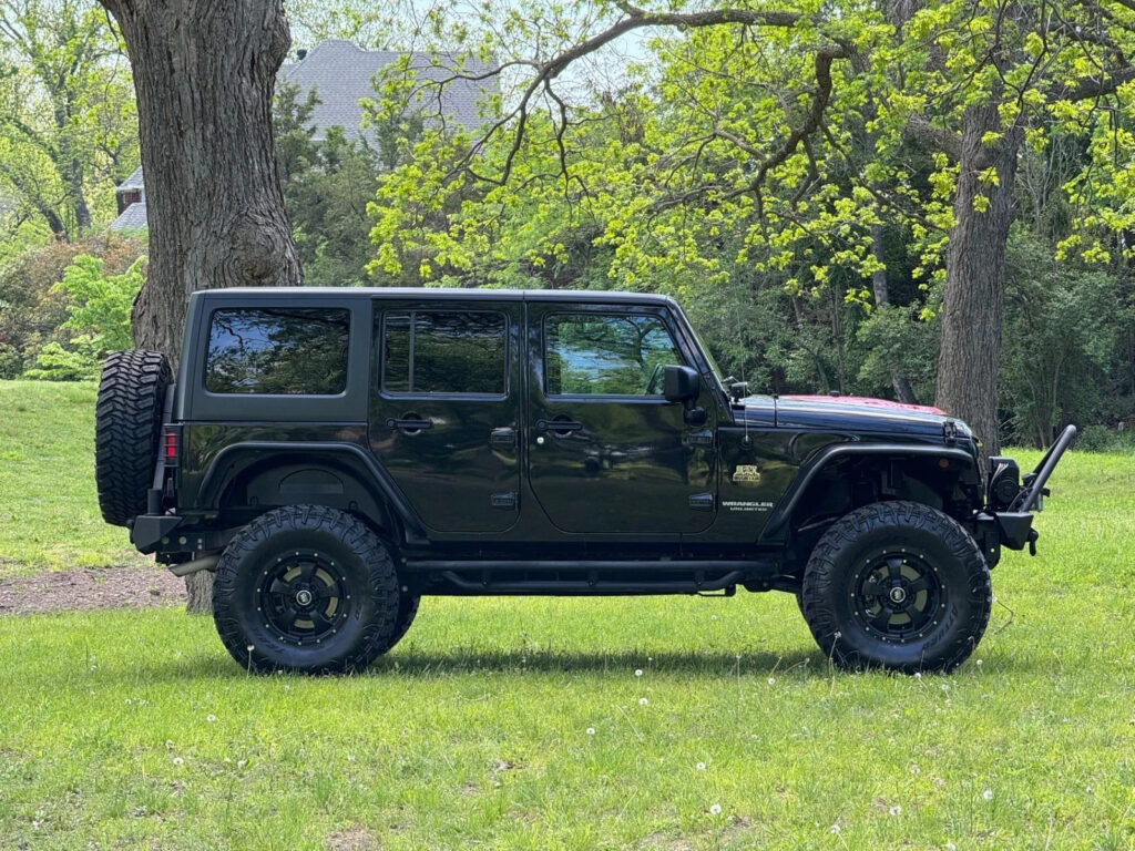 2016 Jeep Wrangler Unlimited Sport S – Black Mountain Ed