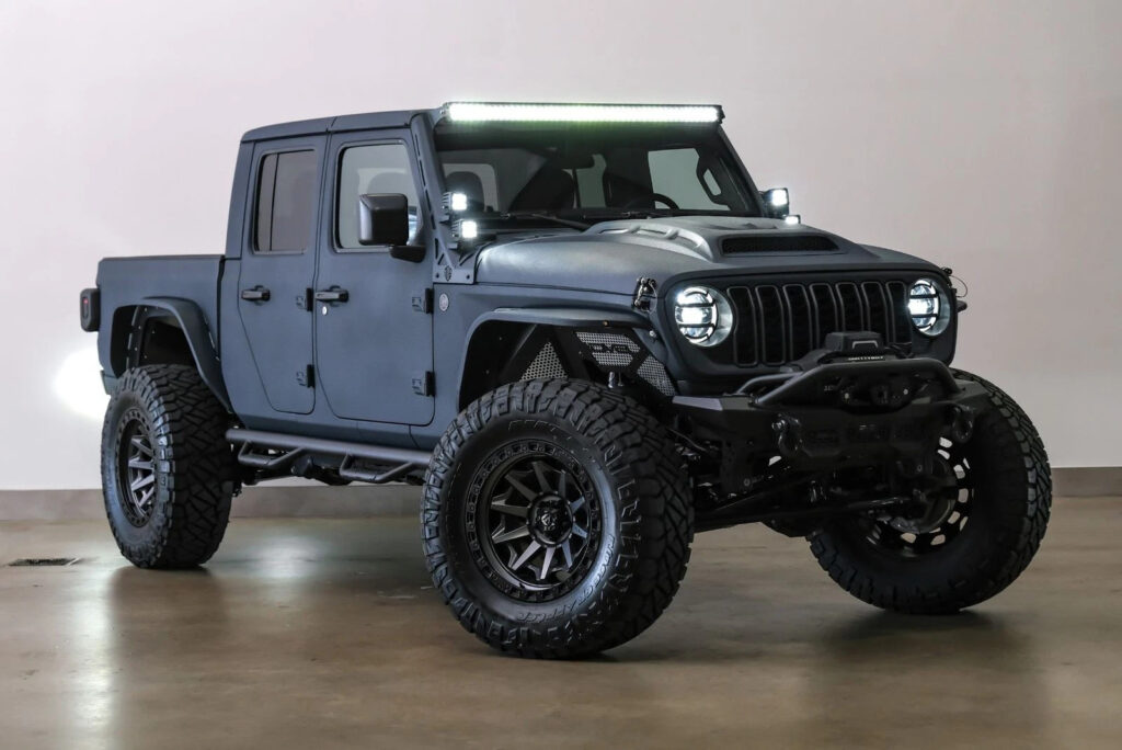 2025 Jeep Gladiator Nighthawk 4X4 Dupont Kevlar,lifted, Bumpers, Led’s
