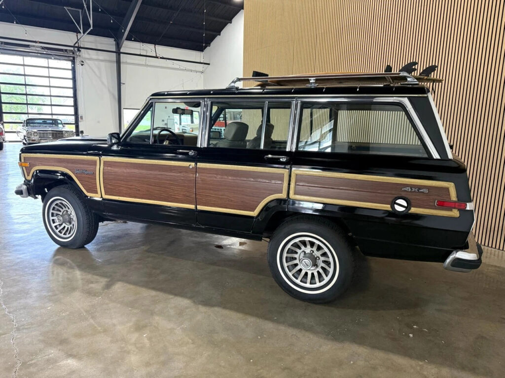 1989 Jeep Wagoneer 4WD