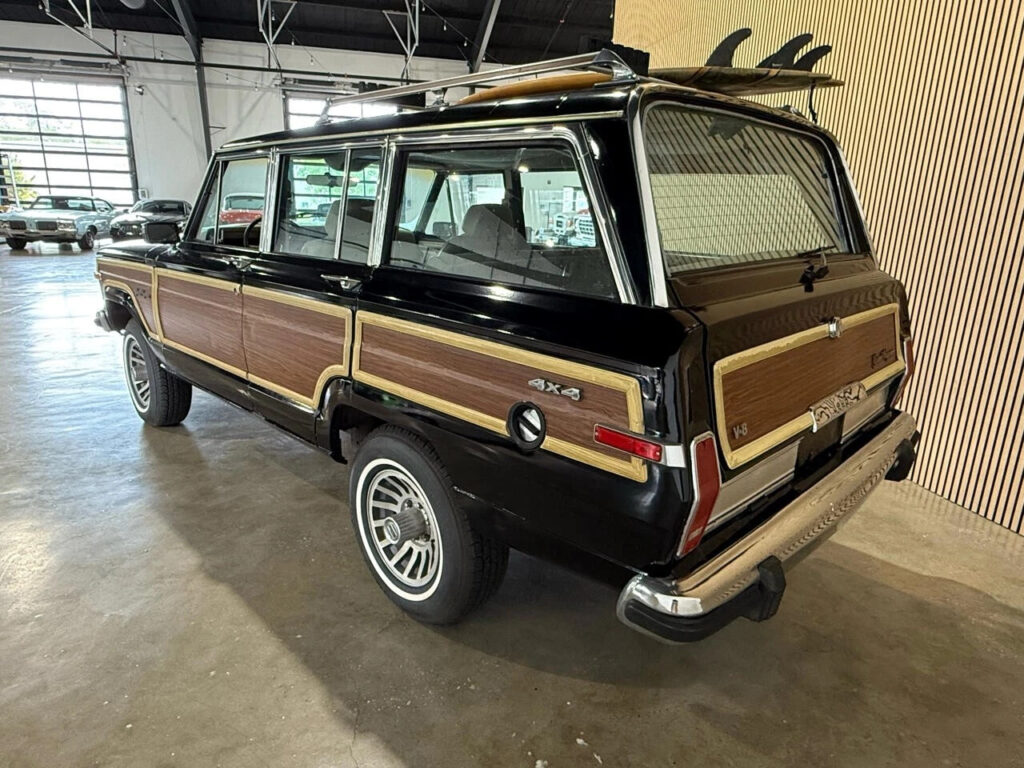1989 Jeep Wagoneer 4WD