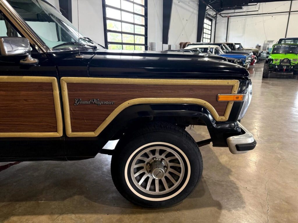 1989 Jeep Wagoneer 4WD