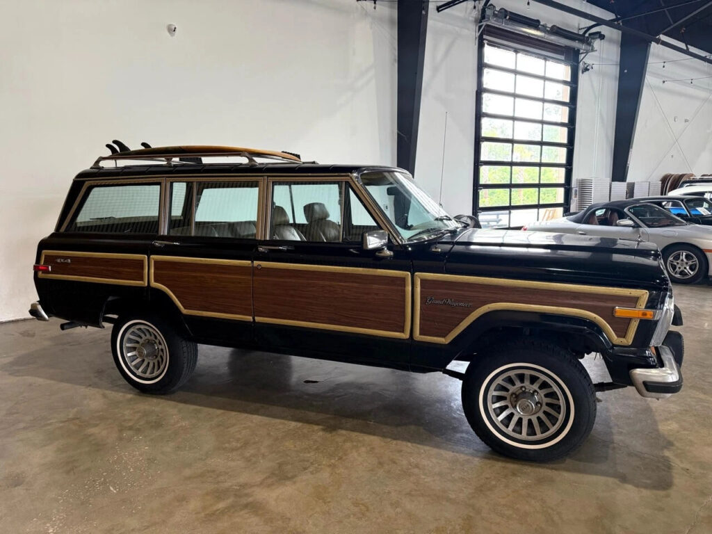 1989 Jeep Wagoneer 4WD