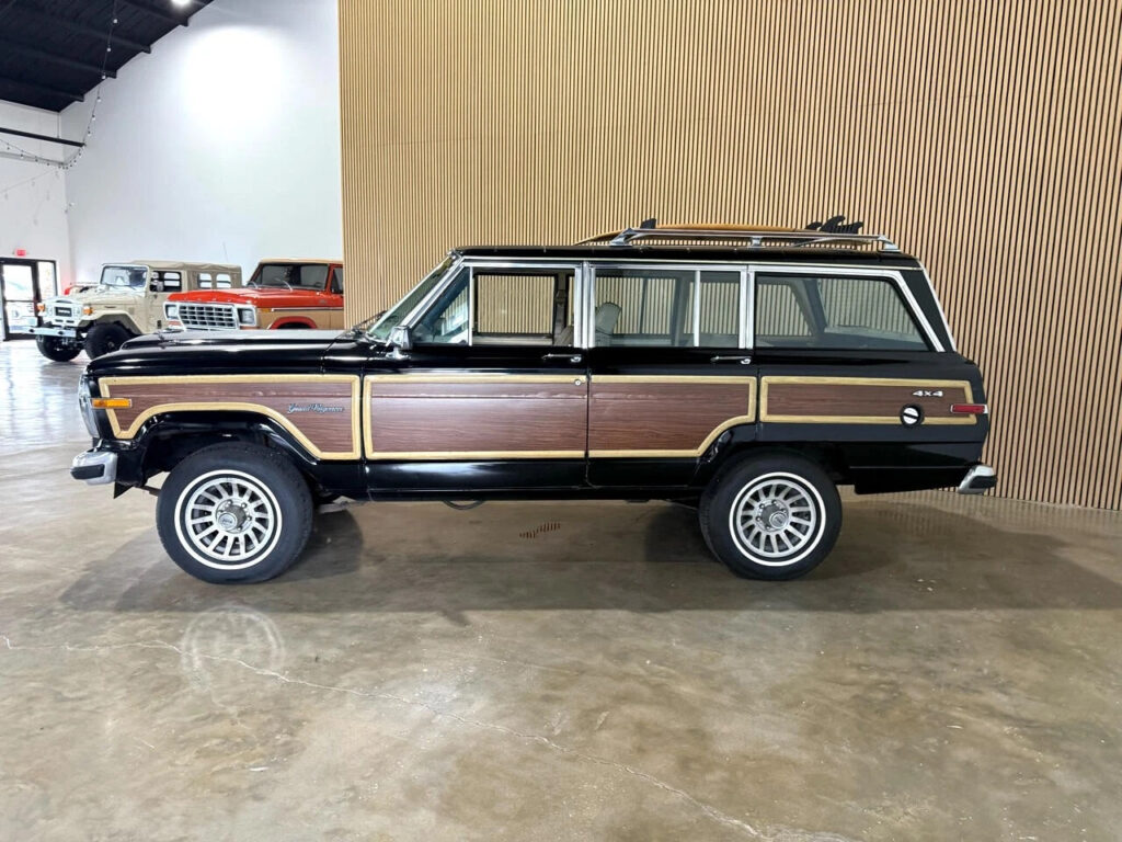 1989 Jeep Wagoneer 4WD