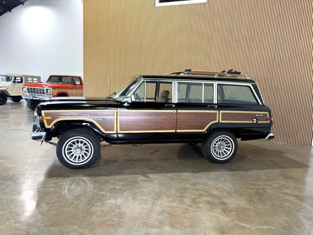 1989 Jeep Wagoneer 4WD