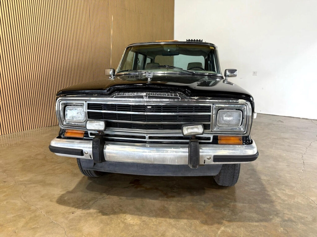 1989 Jeep Wagoneer 4WD