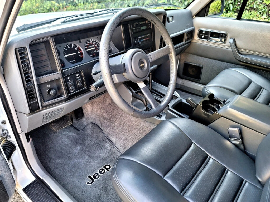 1992 Jeep Cherokee Limited 4×4