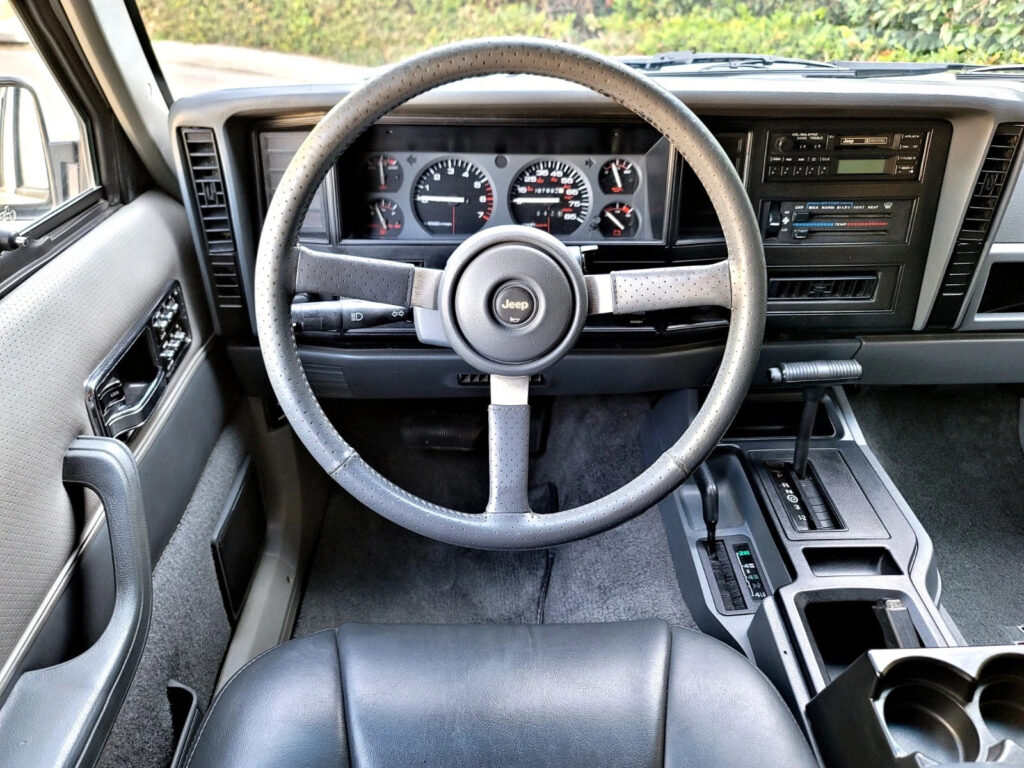 1992 Jeep Cherokee Limited 4×4