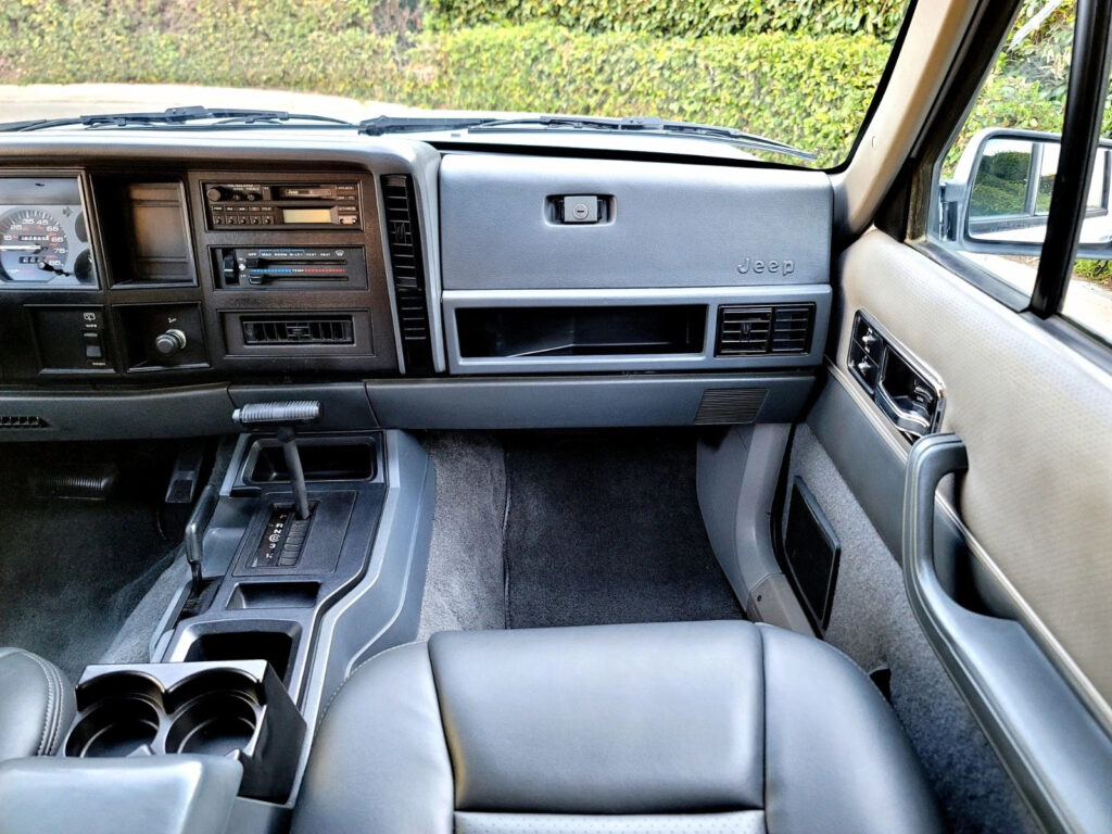 1992 Jeep Cherokee Limited 4×4