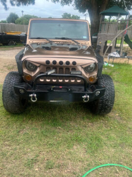2015 Jeep Wrangler Sahara na prodej