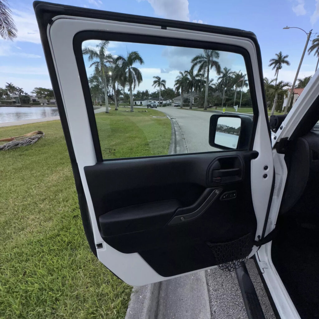 2015 Jeep Wrangler Sahara Rubicon Unlimited Gladiator Cherokee