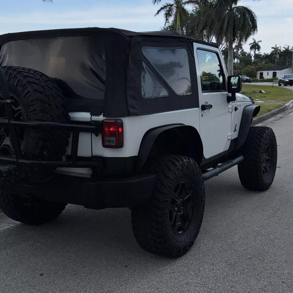 2015 Jeep Wrangler Sahara Rubicon Unlimited Gladiator Cherokee