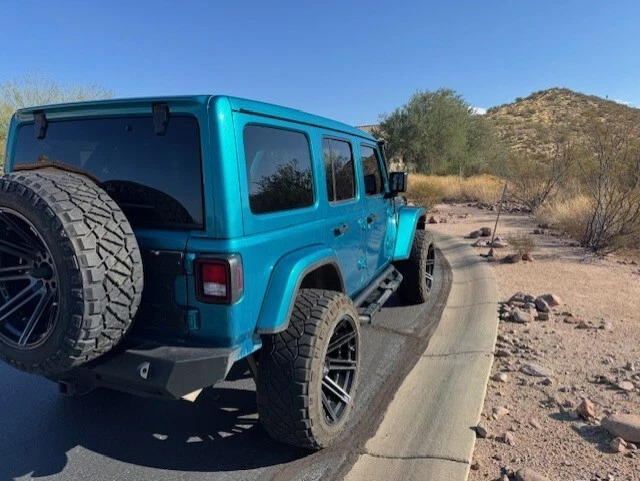 2020 Jeep Wrangler JL Sahara High Altitude