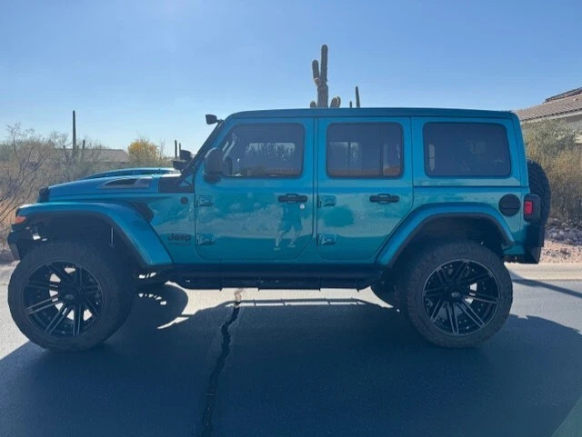 2020 Jeep Wrangler JL Sahara High Altitude