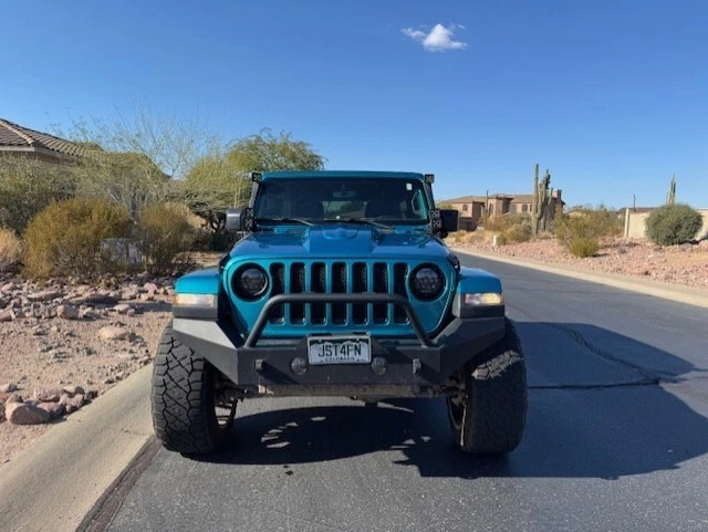2020 Jeep Wrangler JL Sahara High Altitude
