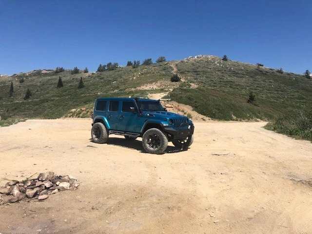 2020 Jeep Wrangler JL Sahara High Altitude