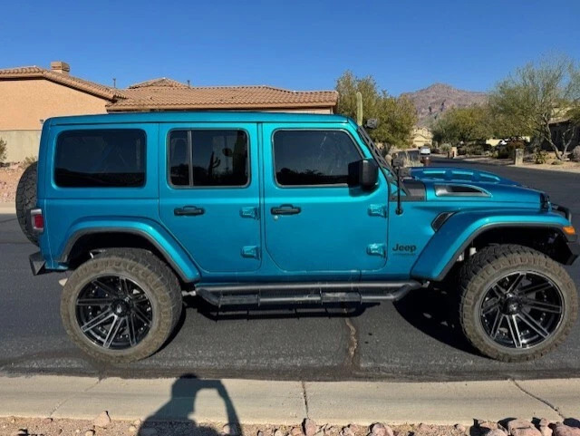 2020 Jeep Wrangler JL Sahara High Altitude