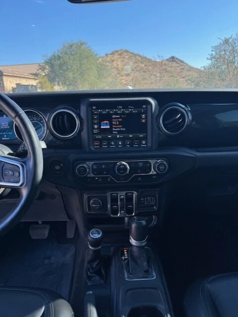 2020 Jeep Wrangler JL Sahara High Altitude