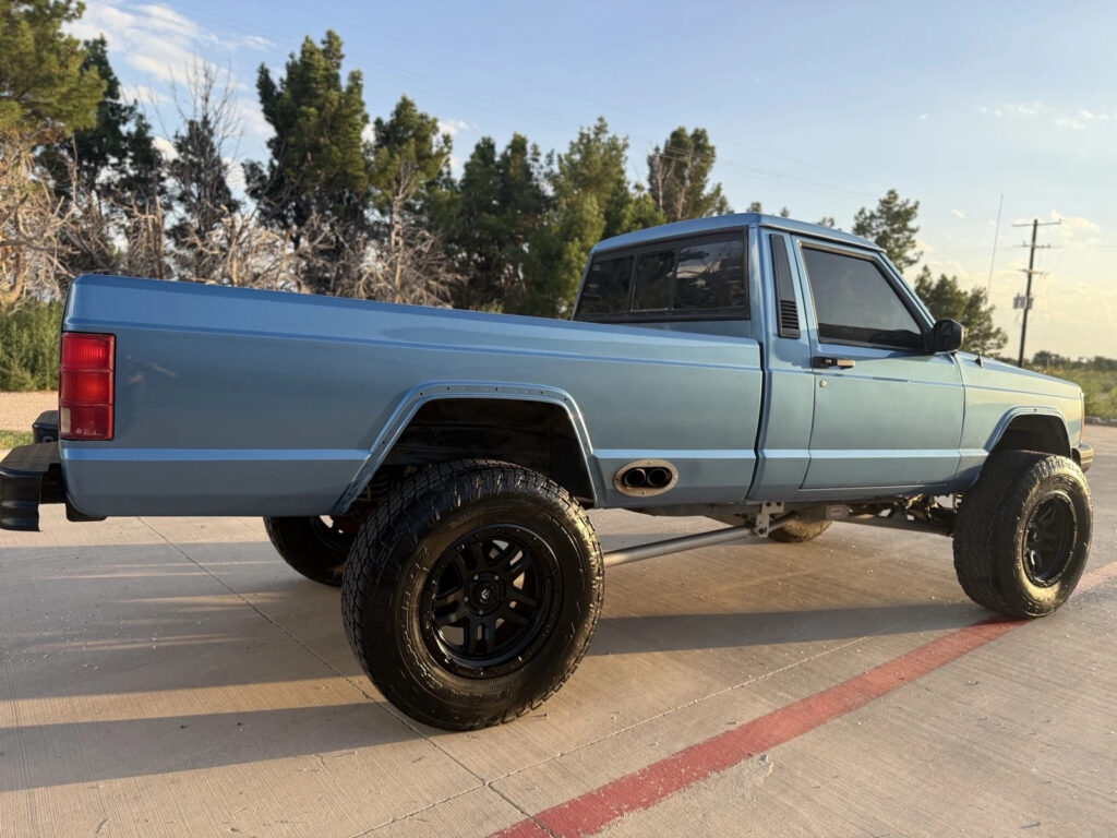 1987 Jeep Comanche