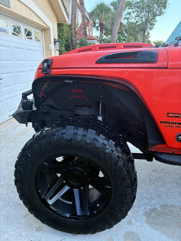 2015 Jeep Wrangler 49700