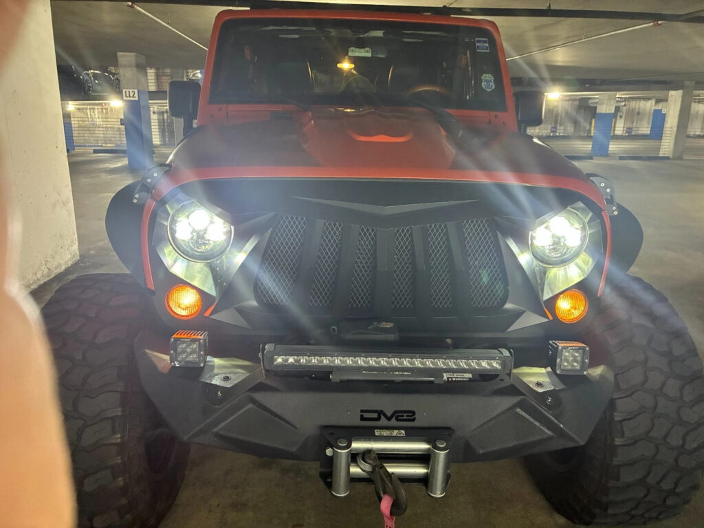2015 Jeep Wrangler 49700