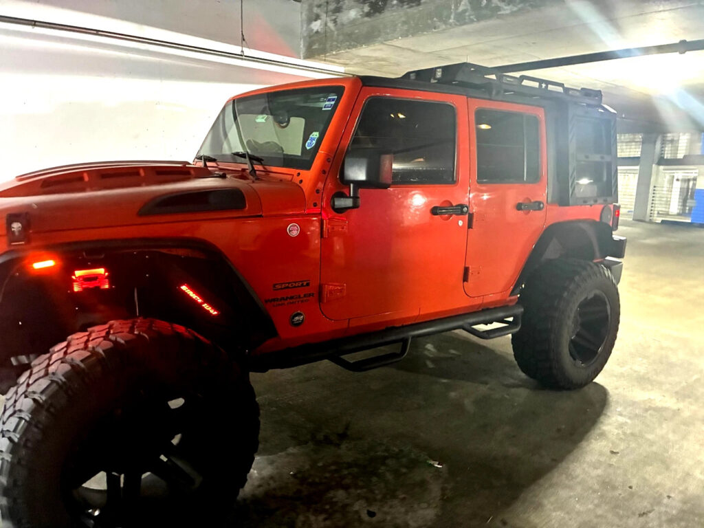 2015 Jeep Wrangler 49700