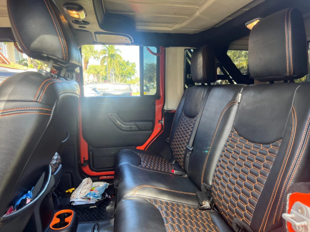 2015 Jeep Wrangler 49700