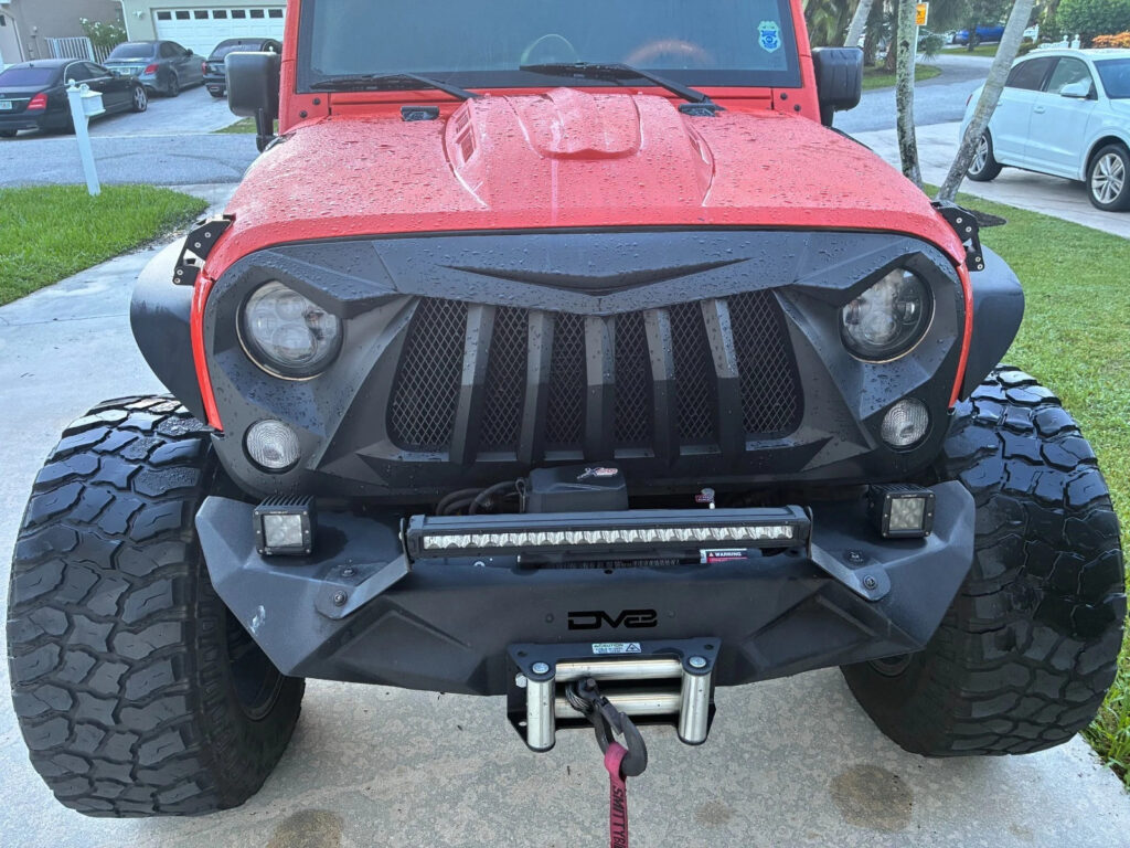 2015 Jeep Wrangler 49700
