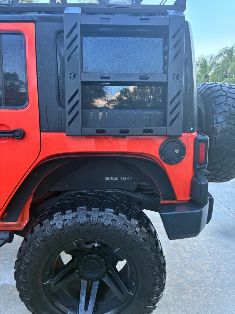 2015 Jeep Wrangler 49700