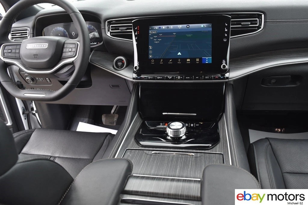 2024 Jeep Wagoneer 3 ROW (L) Series II Luxury-Edition(long Wheel Base)