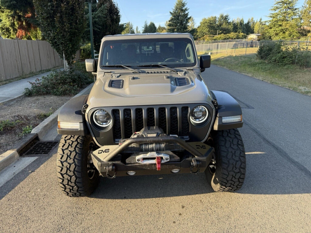 2023 Jeep Gladiator