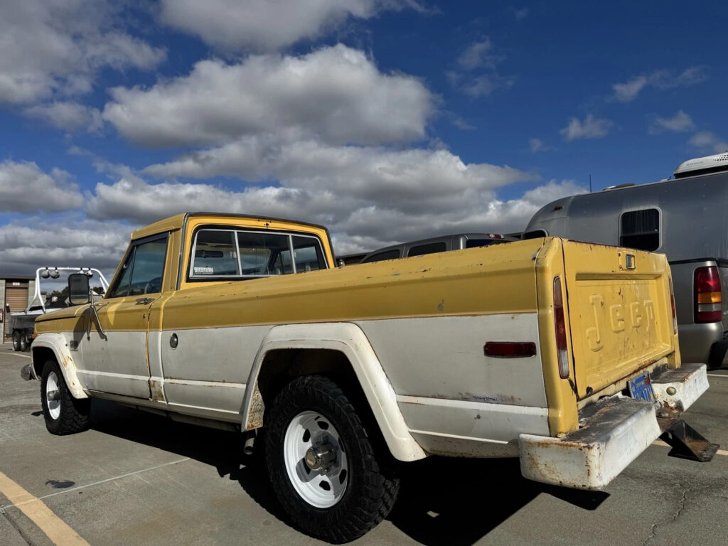 1974 Jeep J10 4 Wheel Drive