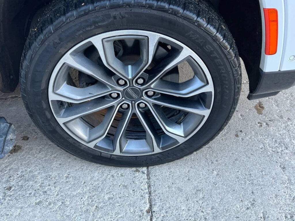 2022 Jeep Grand Wagoneer Series III 4×4 4dr SUV