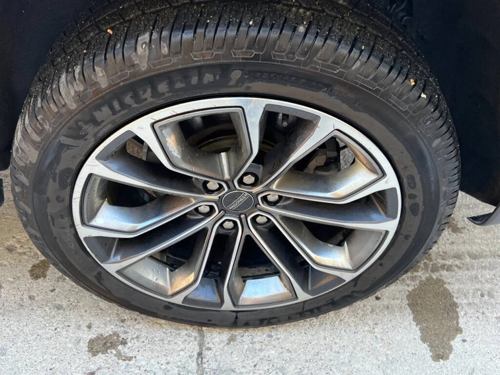 2022 Jeep Grand Wagoneer Series III 4×4 4dr SUV