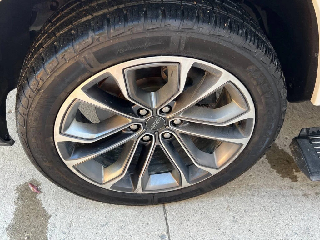 2022 Jeep Grand Wagoneer Series III 4×4 4dr SUV