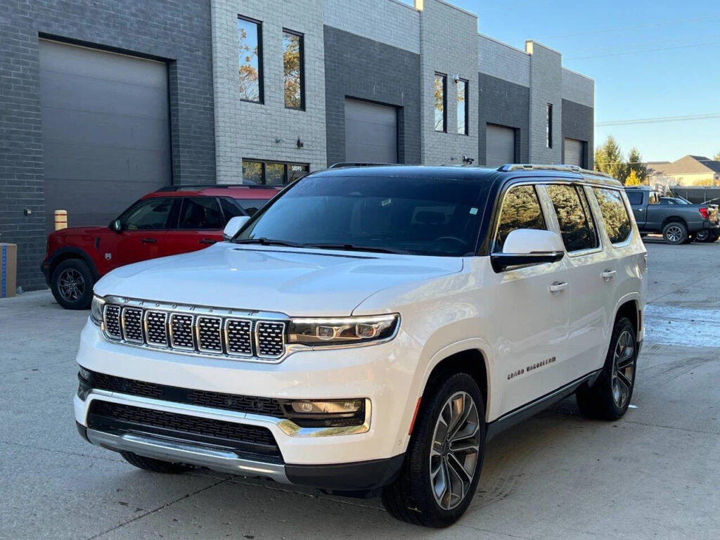 2022 Jeep Grand Wagoneer Series III 4×4 4dr SUV