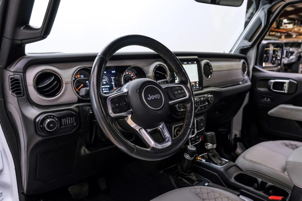 2022 Jeep Wrangler Unlimited High Altitude 4X4 Lifted,led’s,nav,34k