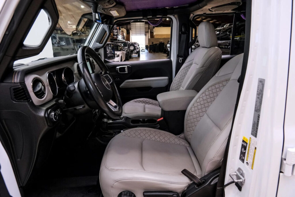 2022 Jeep Wrangler Unlimited High Altitude 4X4 Lifted,led’s,nav,34k