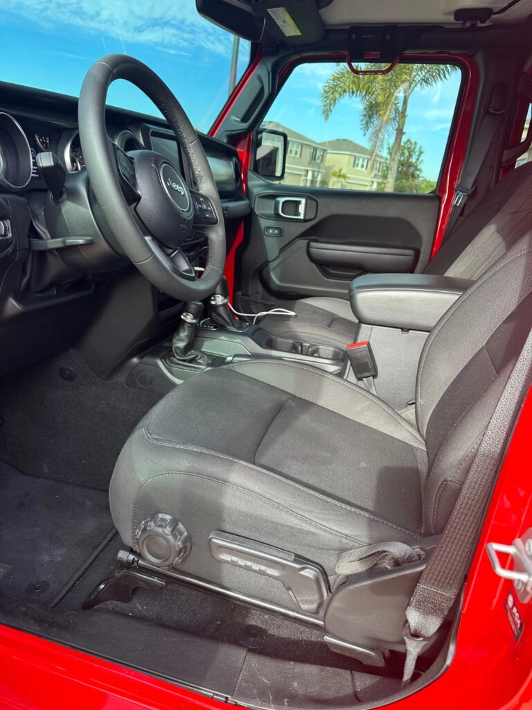 2023 Jeep Gladiator Sport