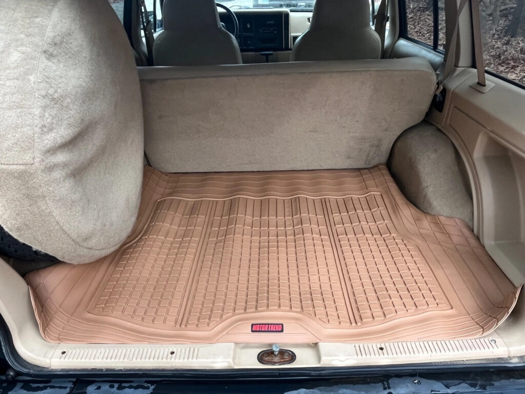 1996 Jeep Cherokee XJ. Rust Free. Only 89k mi.