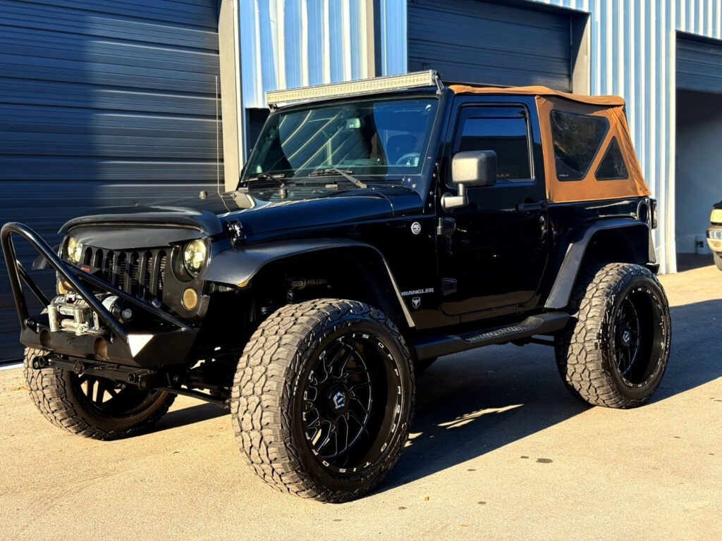 2013 Jeep Wrangler Sahara