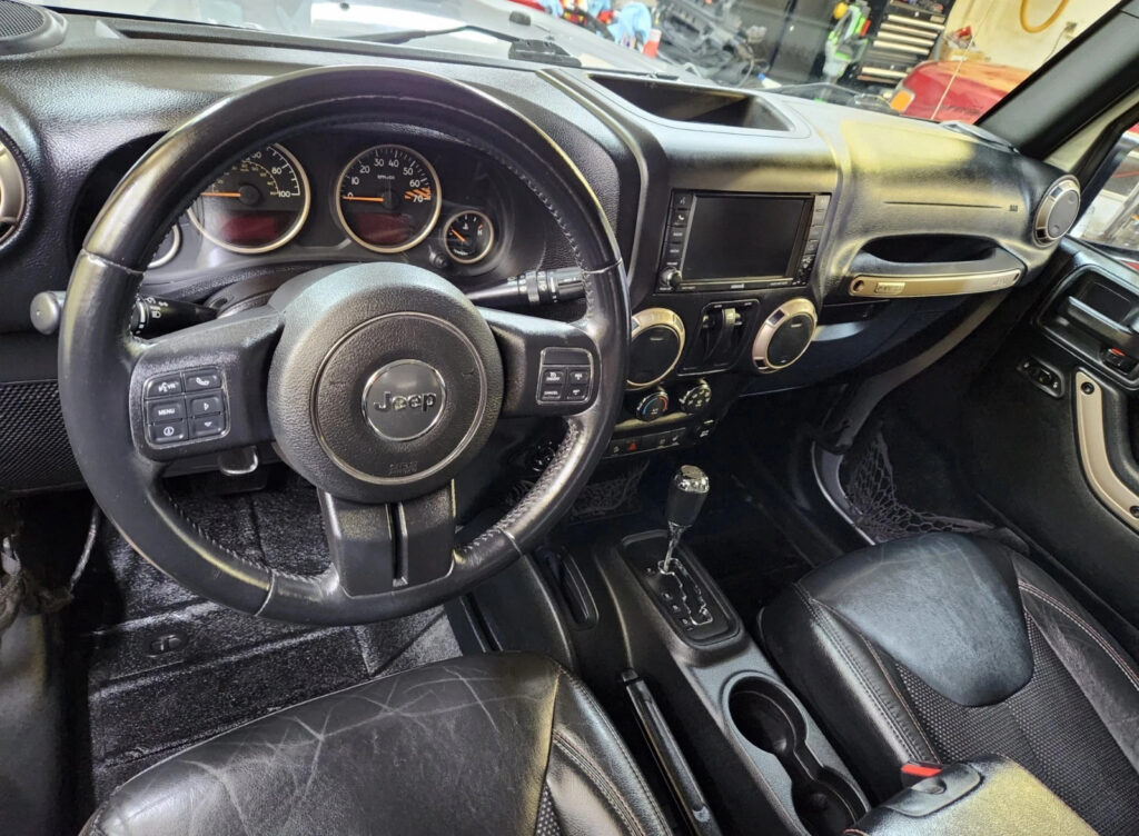 2016 Jeep Wrangler Sahara