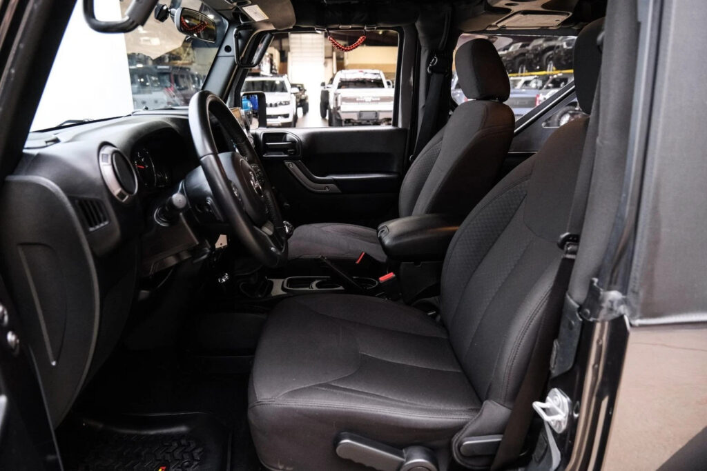 2018 Jeep Wrangler JK, Sport S ,4X4 ,6-Speed ,lifted,softtop, Wheels, 20K