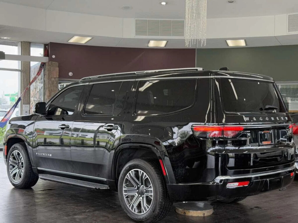 2024 Jeep Wagoneer